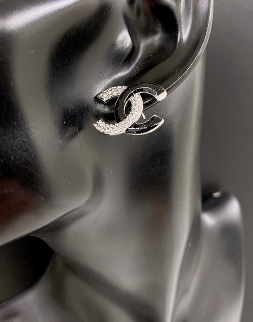18K  Chanel Black Diamonds Earrings